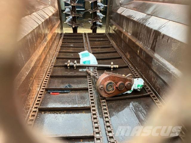 Samson 9 THM معدات توزيع السماد العضوي