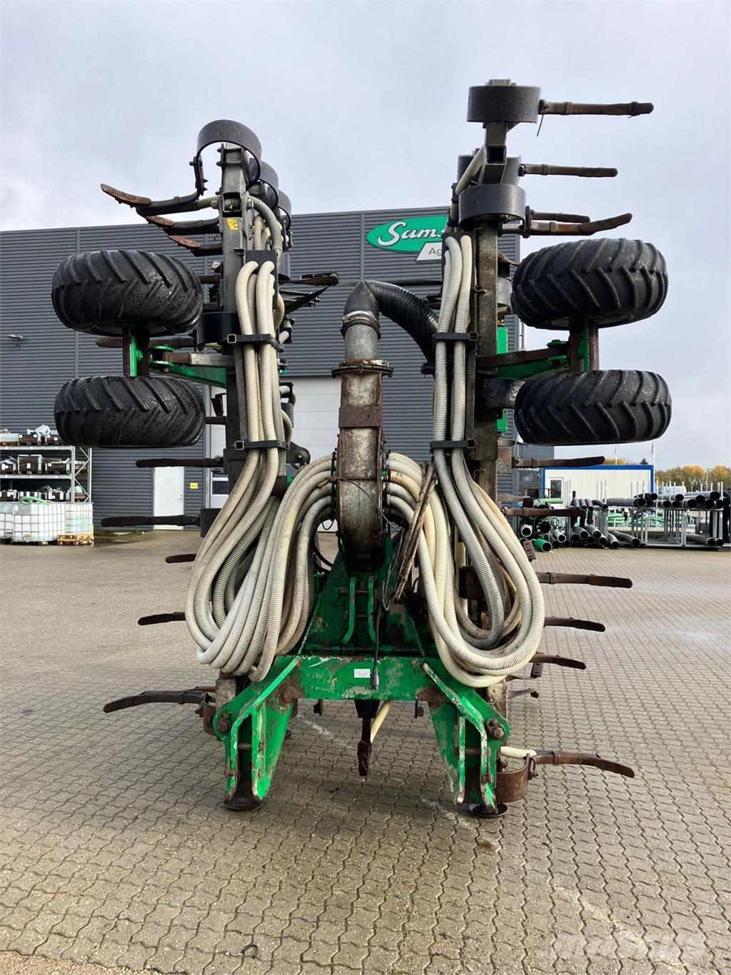 Samson CMX 8,6 معدات رش أسمدة