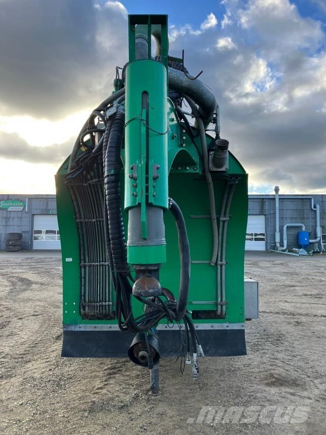 Samson SG 23 صهاريج الملاط