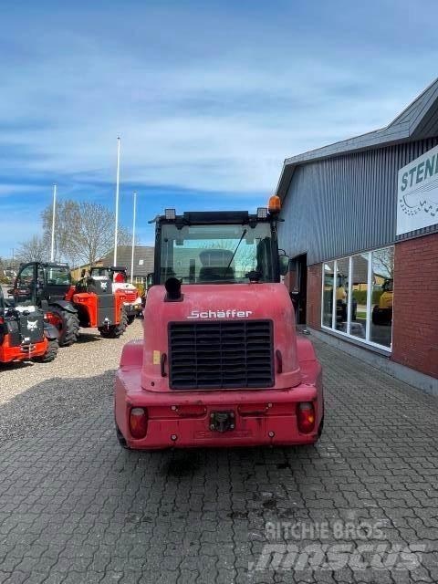 Schäffer 930T مناولات متداخلة