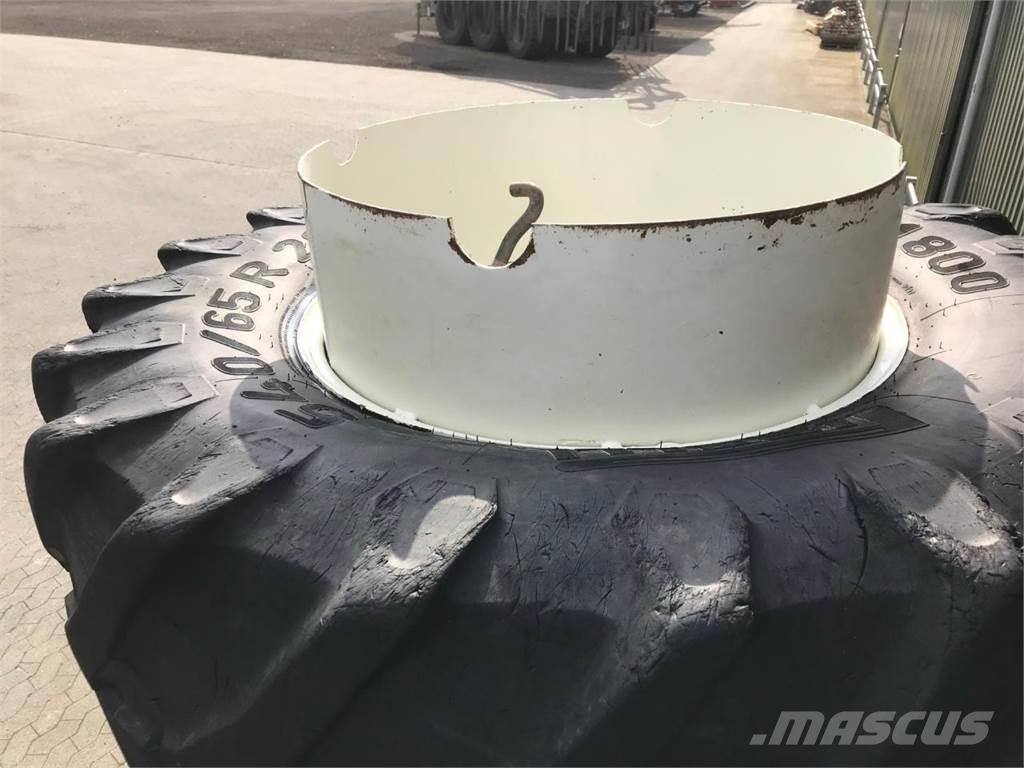  UM 540/65X28 الإطارات والعجلات والحافات