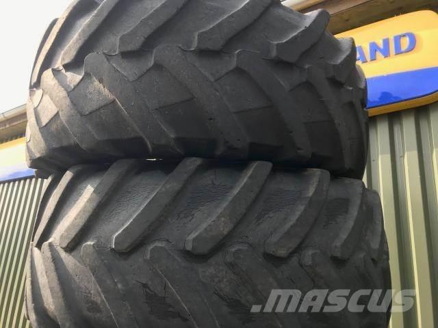  UM 540/65X28 الإطارات والعجلات والحافات