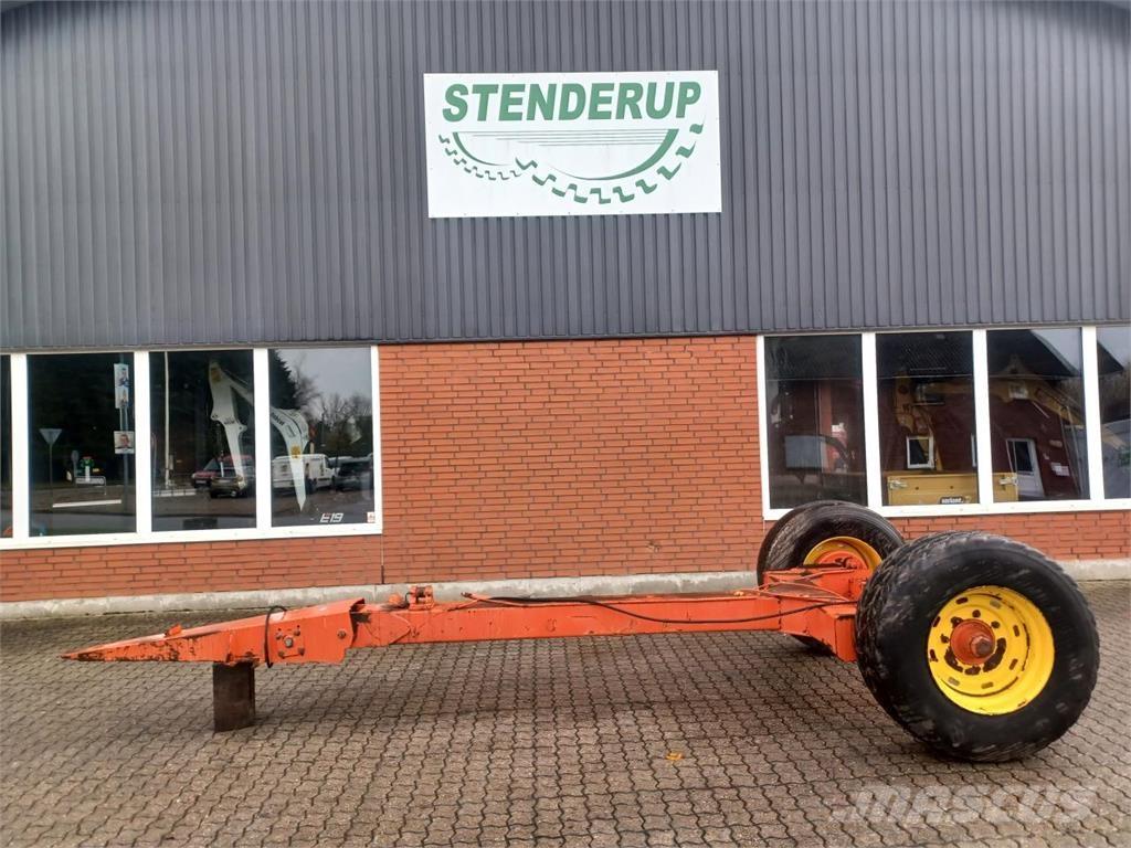  UNDERVOGN NR. 86 مقطورات قلابة