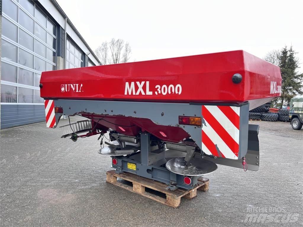 Unia MXL3000 معدات رش أسمدة