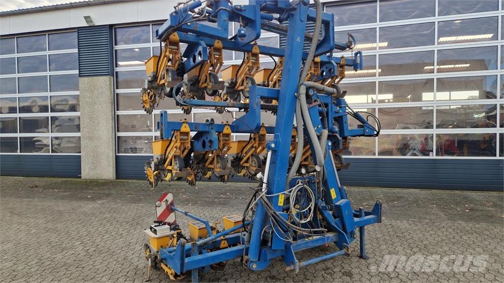 Unicorn SD18 ماكينات البذر الدقيق