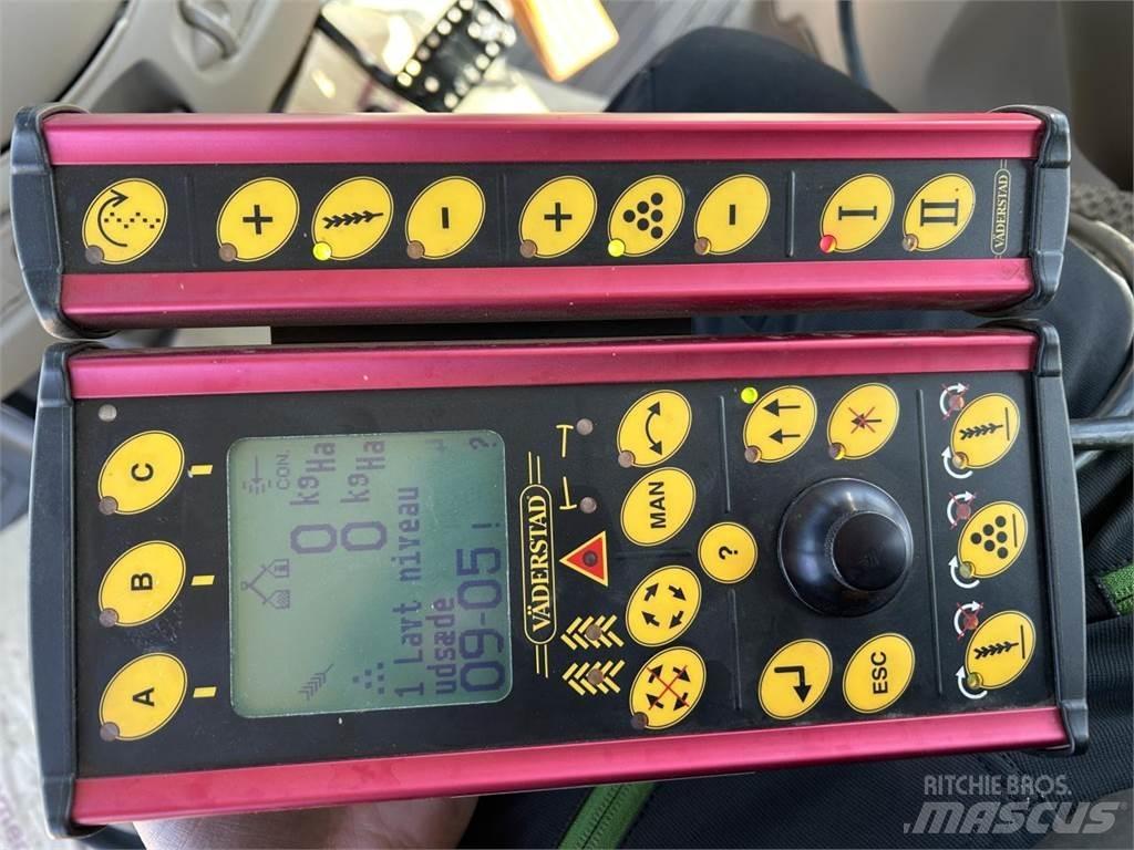 Väderstad 400C مثاقيب مدمجة