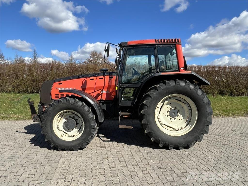 Valtra 8550 الجرارات