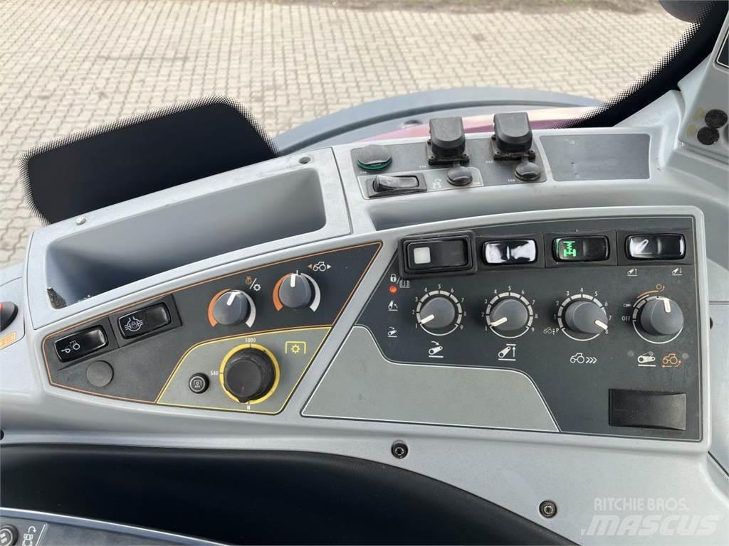 Valtra N 174 الجرارات