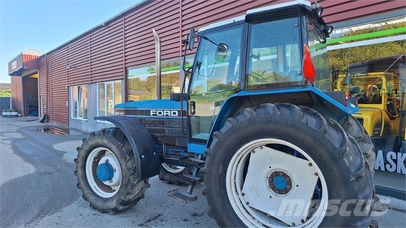 Ford 8240 الجرارات