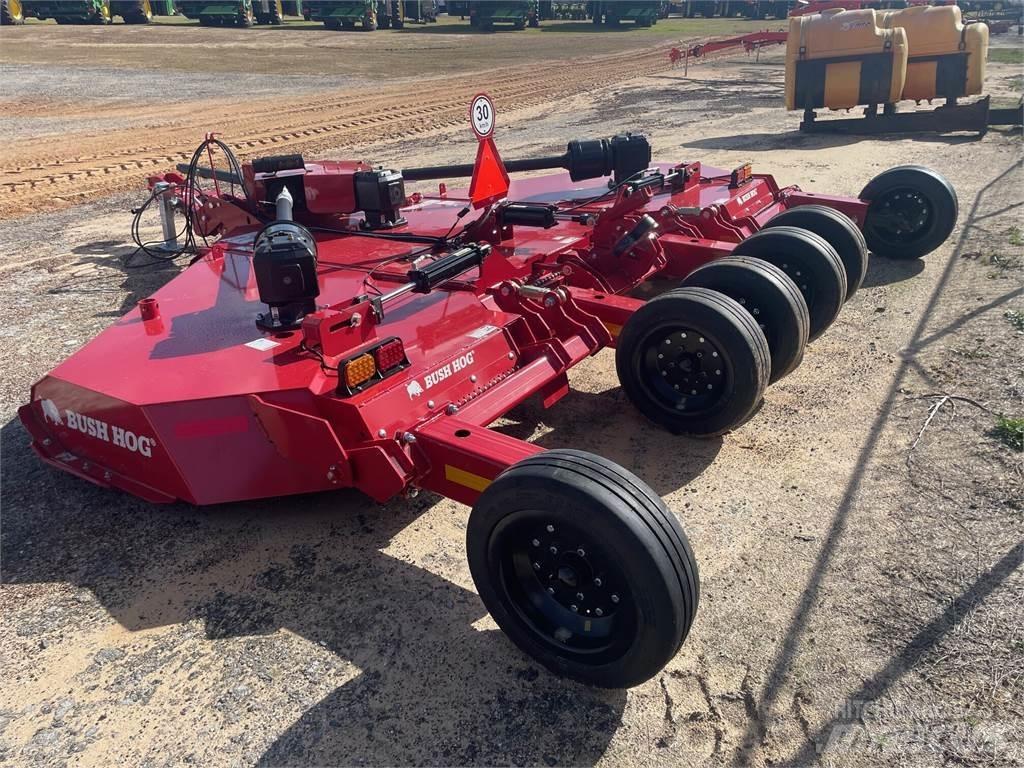Bush Hog 4115R آلات تمزيق الحزم وتقطيعها ونشرها