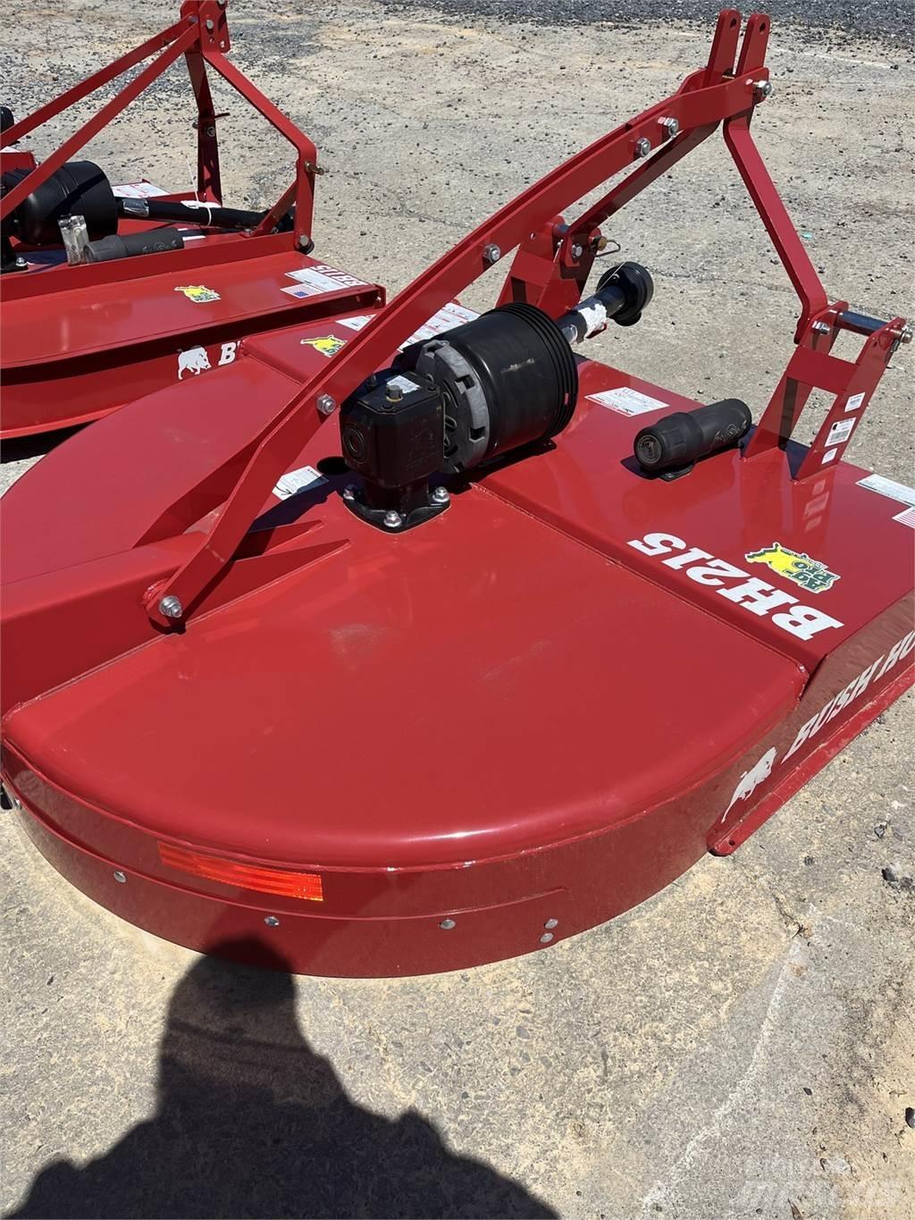 Bush Hog BH215 آلات تمزيق الحزم وتقطيعها ونشرها