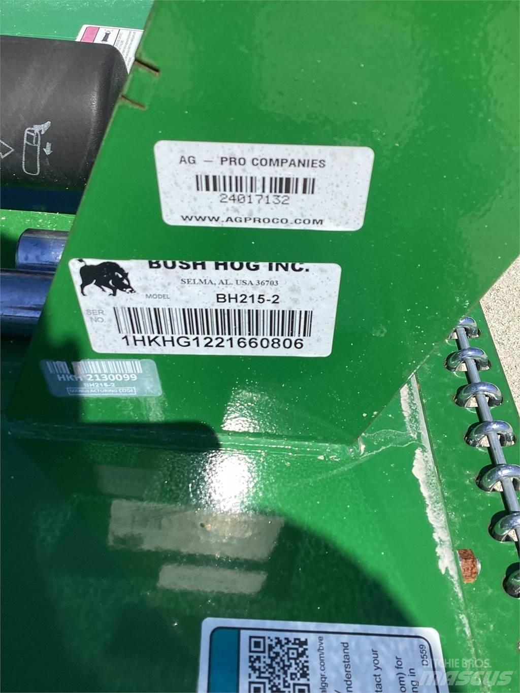 Bush Hog BH215 آلات تمزيق الحزم وتقطيعها ونشرها