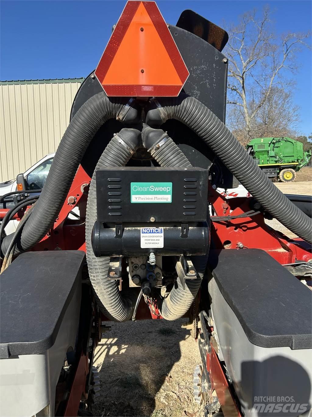 Case IH 1235 معدات بذر