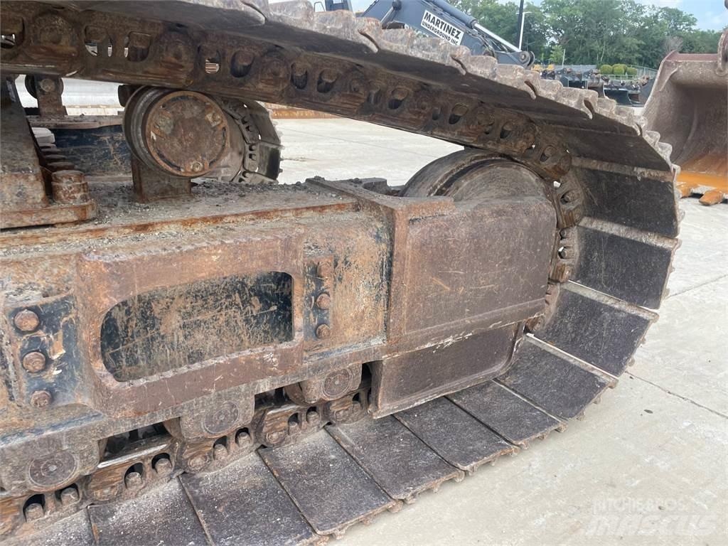 CAT 349E L حفارات زحافة