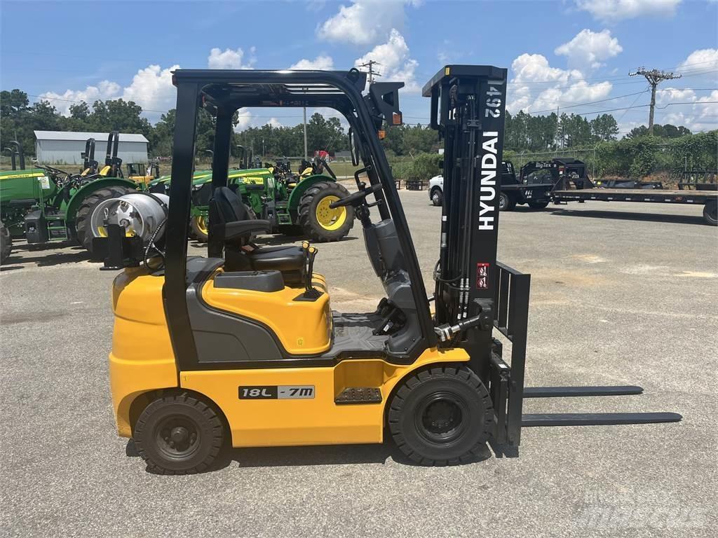 Hyundai 18L-7M شاحنات ذات رافعات شوكية - أخرى