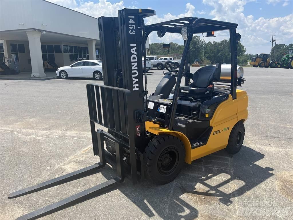 Hyundai 25L-9A شاحنات ذات رافعات شوكية - أخرى