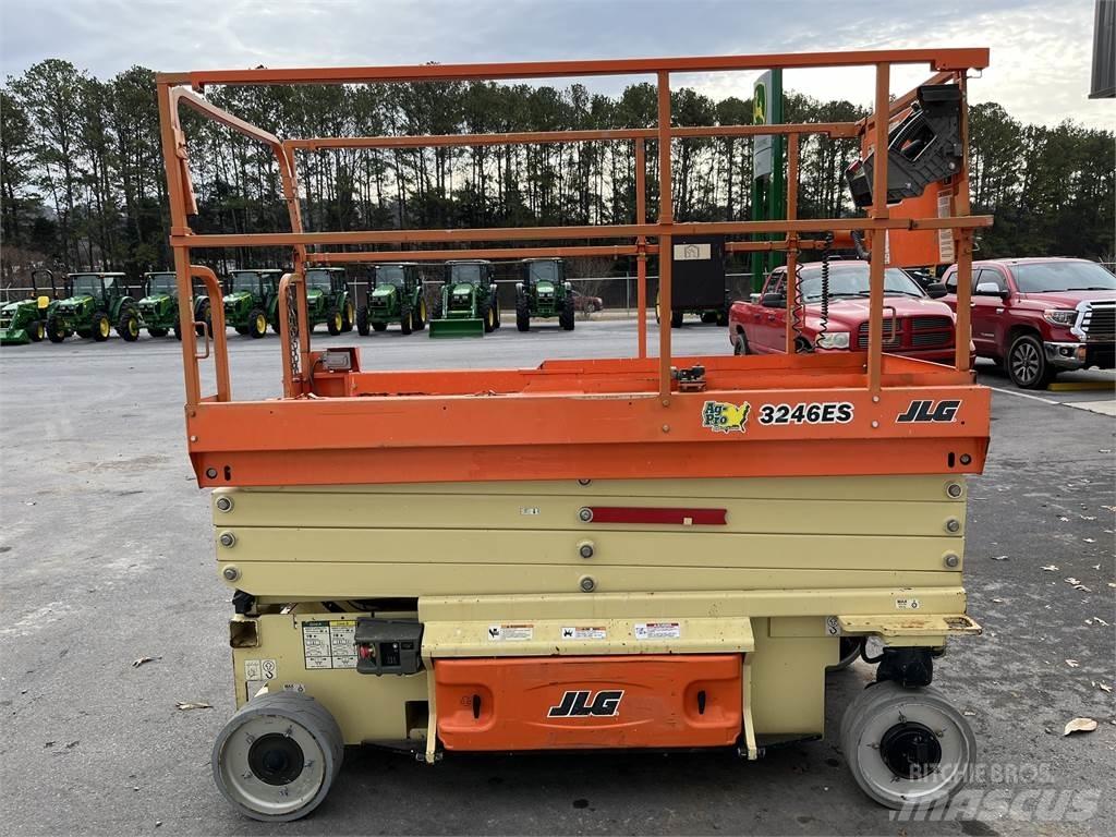 JLG 3246ES رافعات أخرى