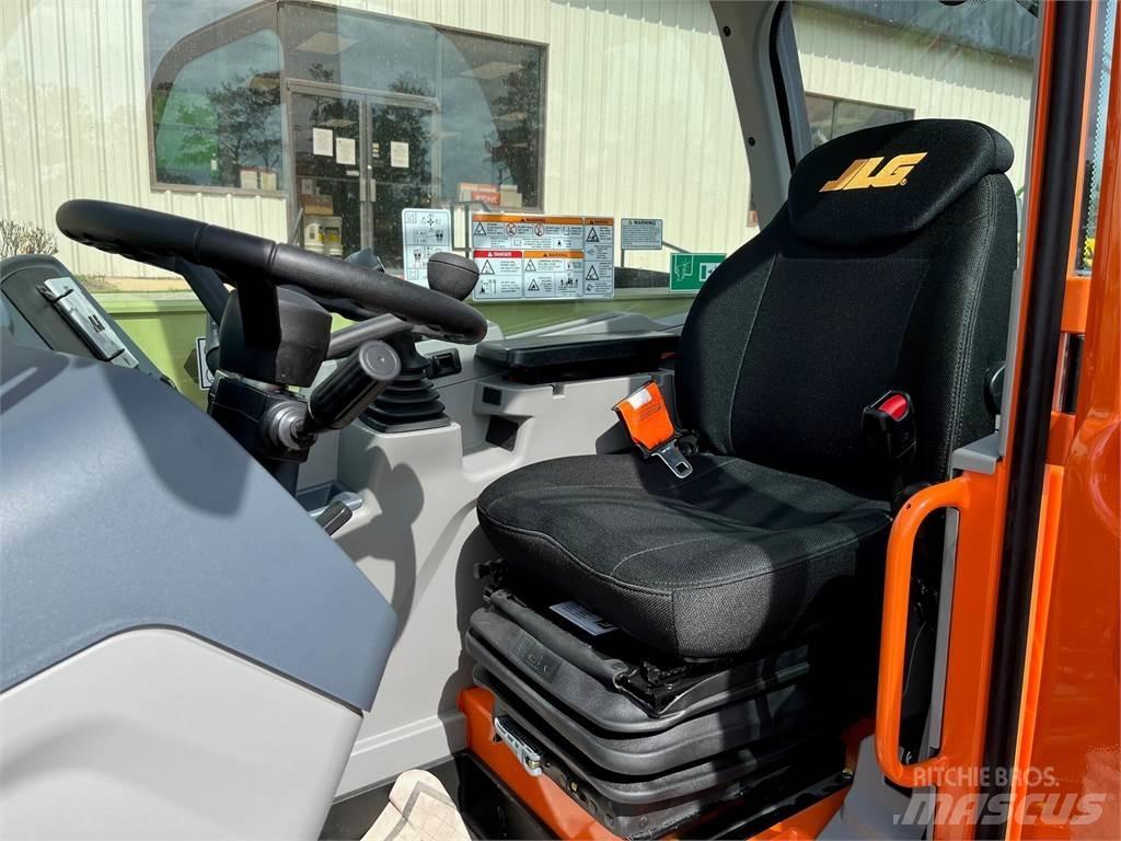 JLG 823 مناولات متداخلة