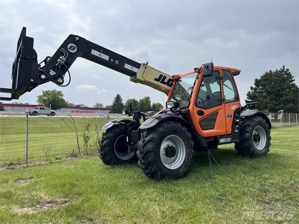 JLG AG823 مناولات متداخلة