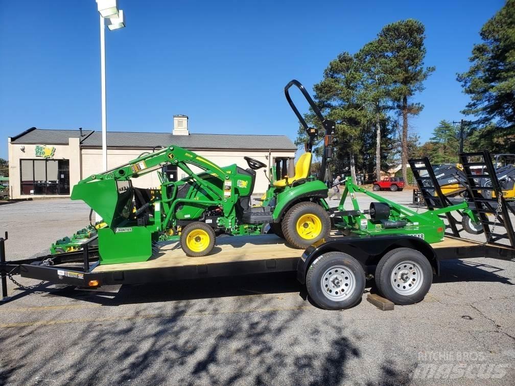 John Deere 1023E جرارات مدمجة