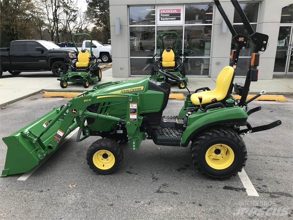 John Deere 1023E جرارات مدمجة