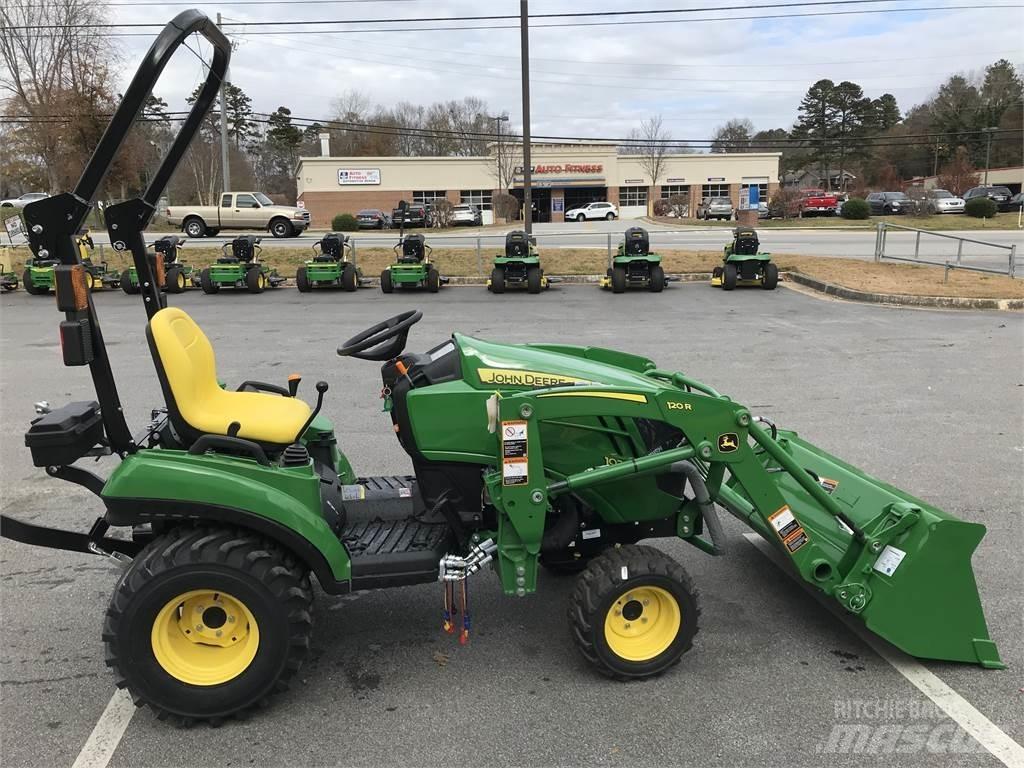 John Deere 1023E جرارات مدمجة
