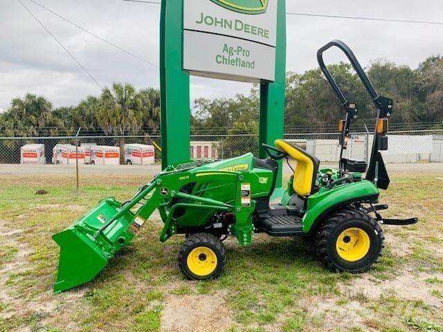 John Deere 1023E جرارات مدمجة