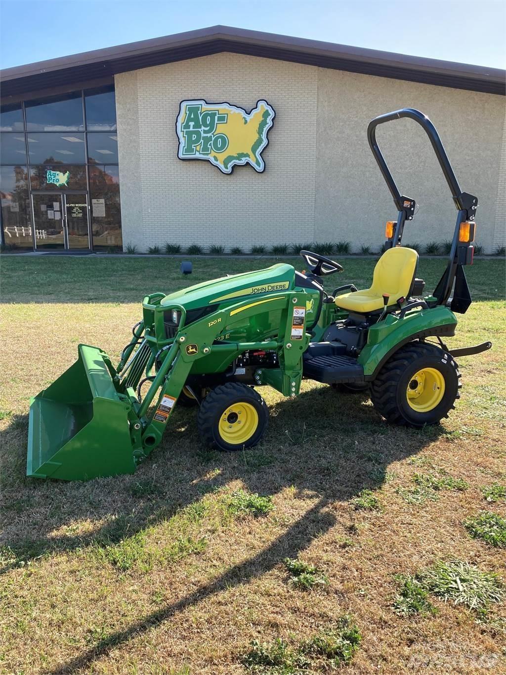 John Deere 1023E جرارات مدمجة