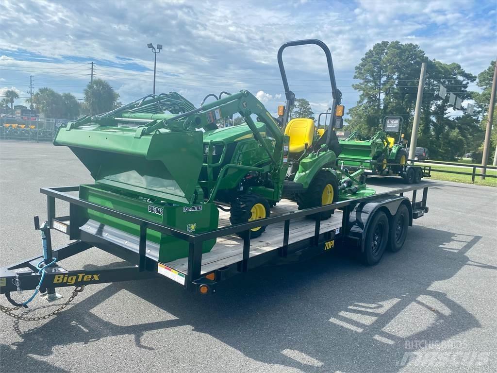 John Deere 1023E جرارات مدمجة