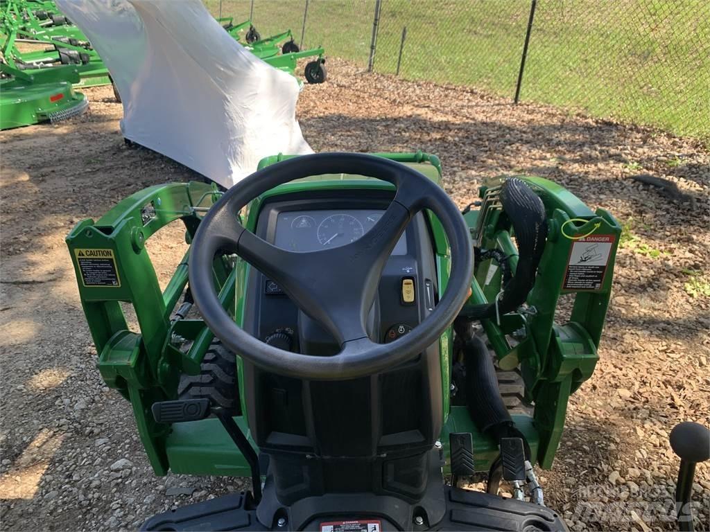 John Deere 1023E جرارات مدمجة