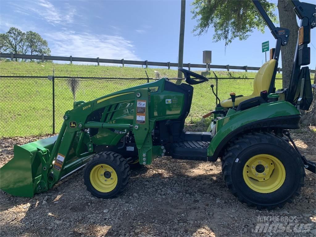 John Deere 1023E جرارات مدمجة