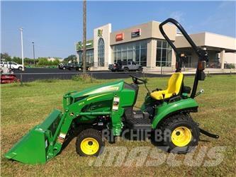 John Deere 1023E جرارات مدمجة