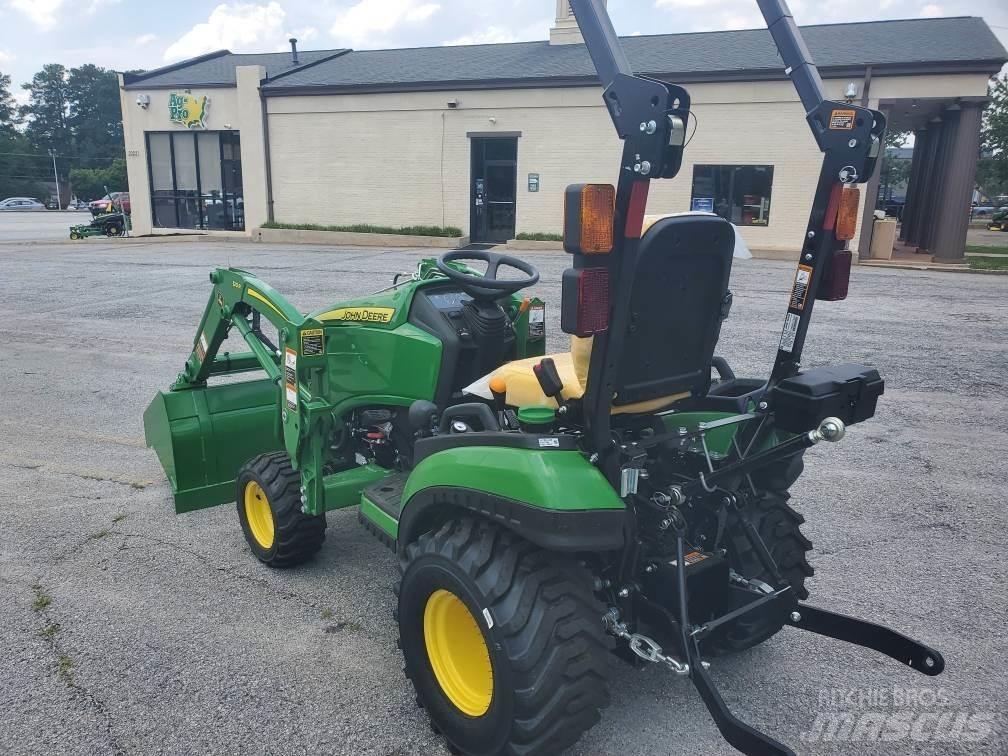 John Deere 1025R جرارات مدمجة