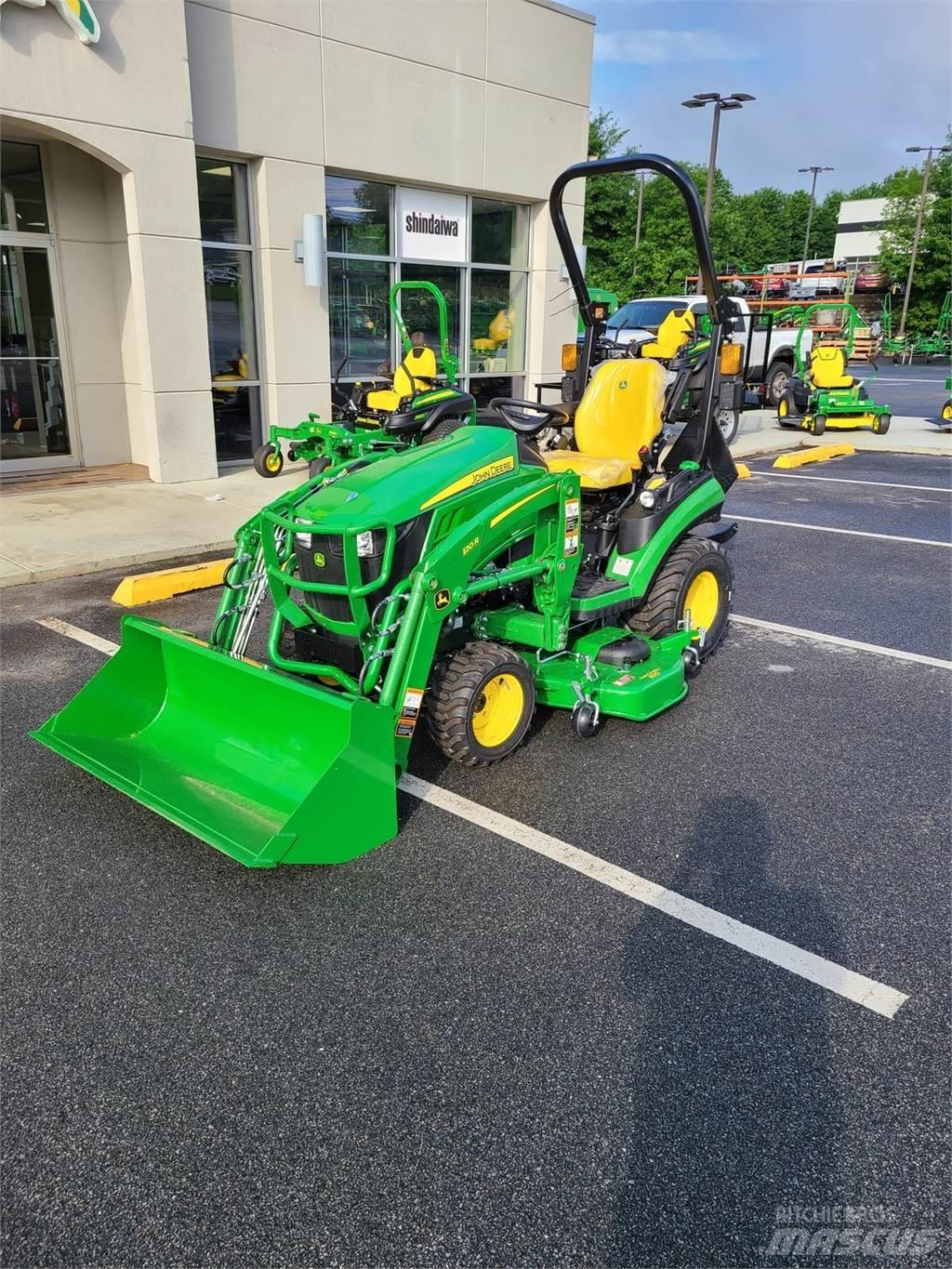 John Deere 1025R جرارات مدمجة