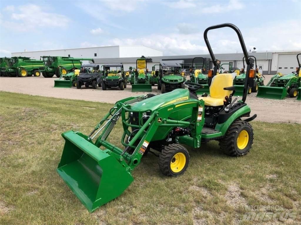 John Deere 1025R جرارات مدمجة