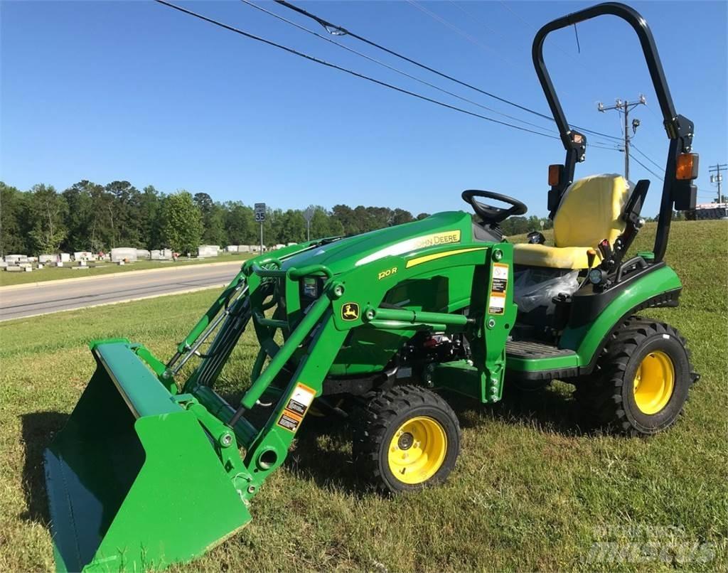 John Deere 1025R جرارات مدمجة