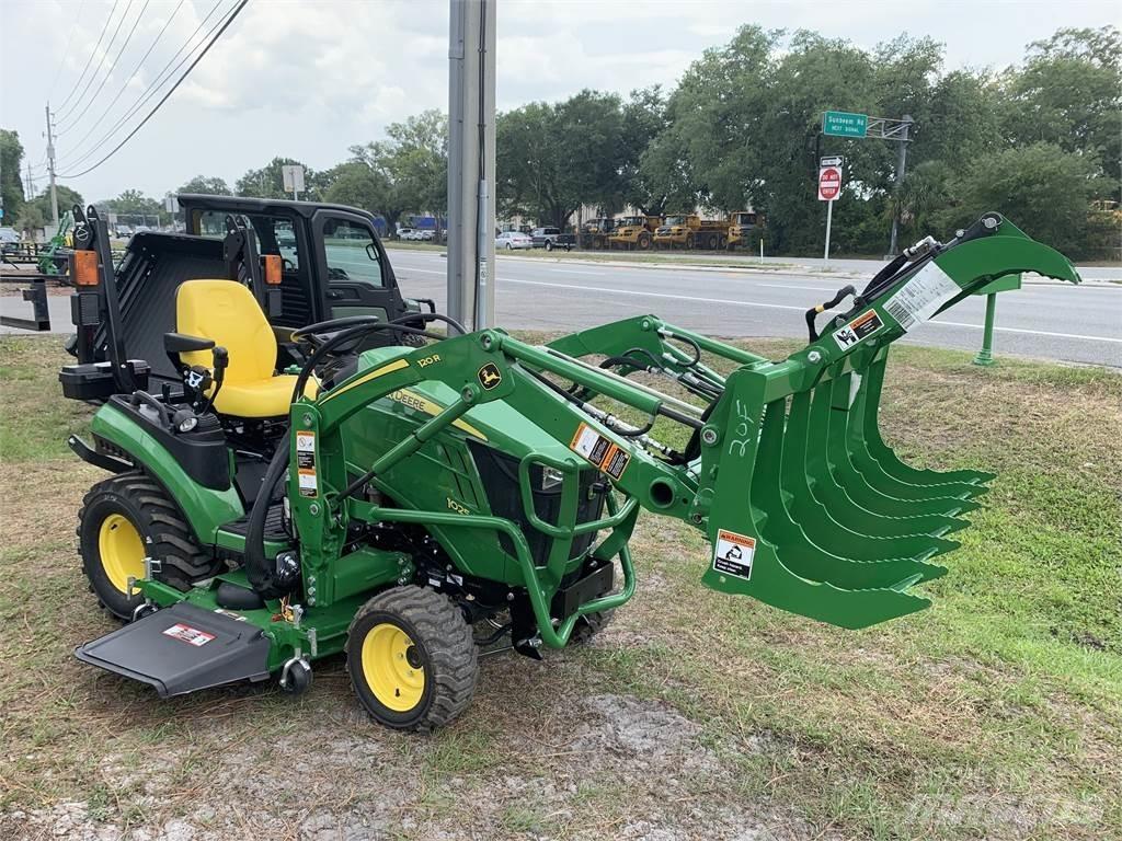 John Deere 1025R جرارات مدمجة