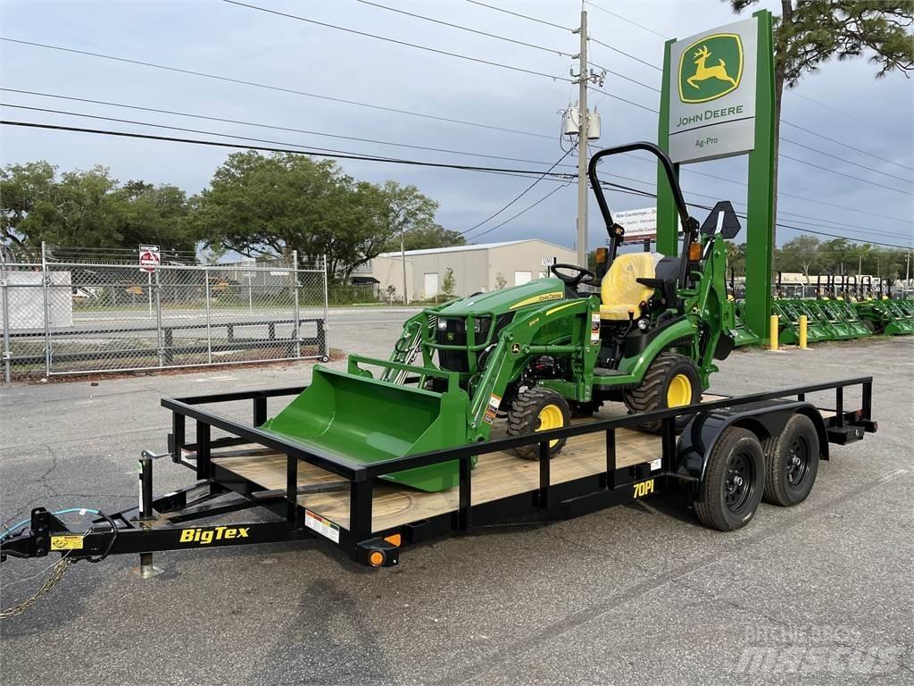 John Deere 1025R جرارات مدمجة