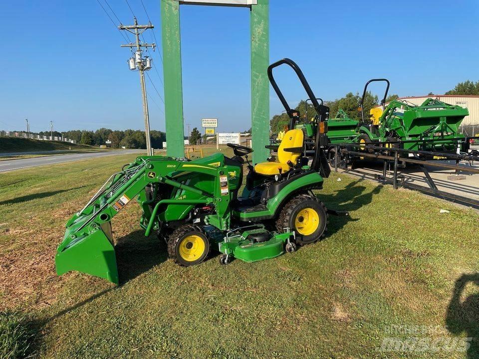 John Deere 1025R جرارات مدمجة