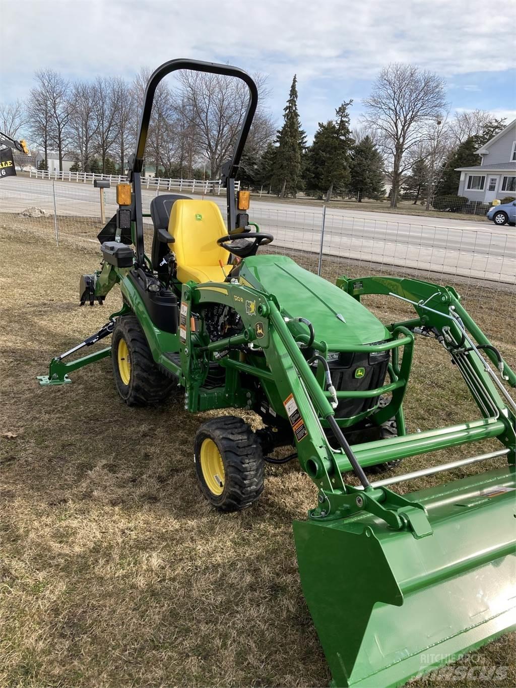 John Deere 1025R جرارات مدمجة
