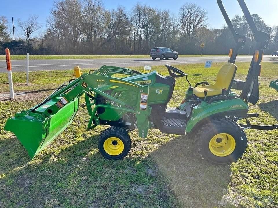 John Deere 1025R جرارات مدمجة
