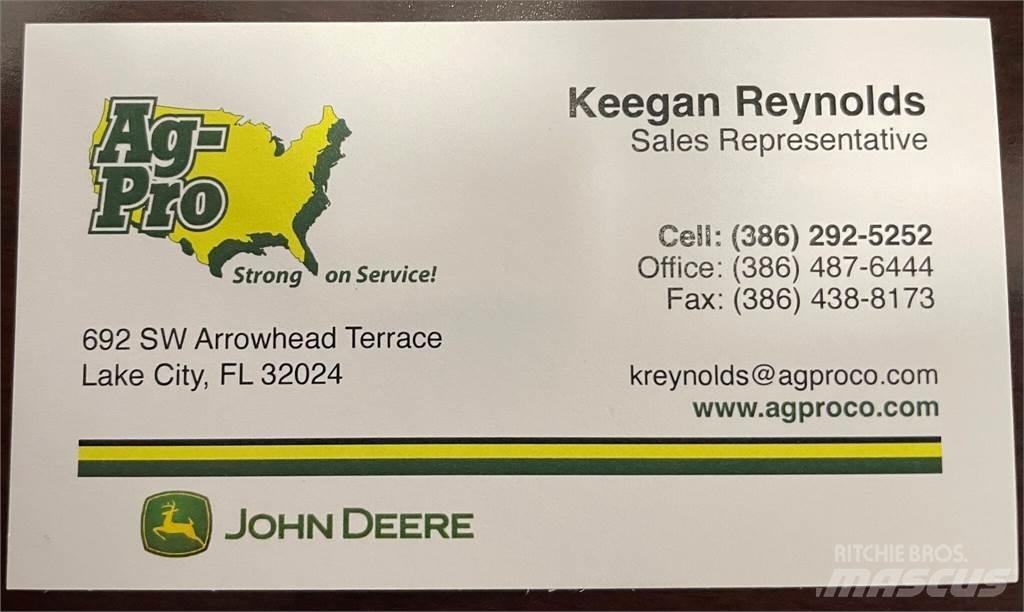 John Deere 1025R جرارات مدمجة
