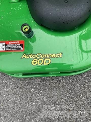 John Deere 1025R جرارات مدمجة