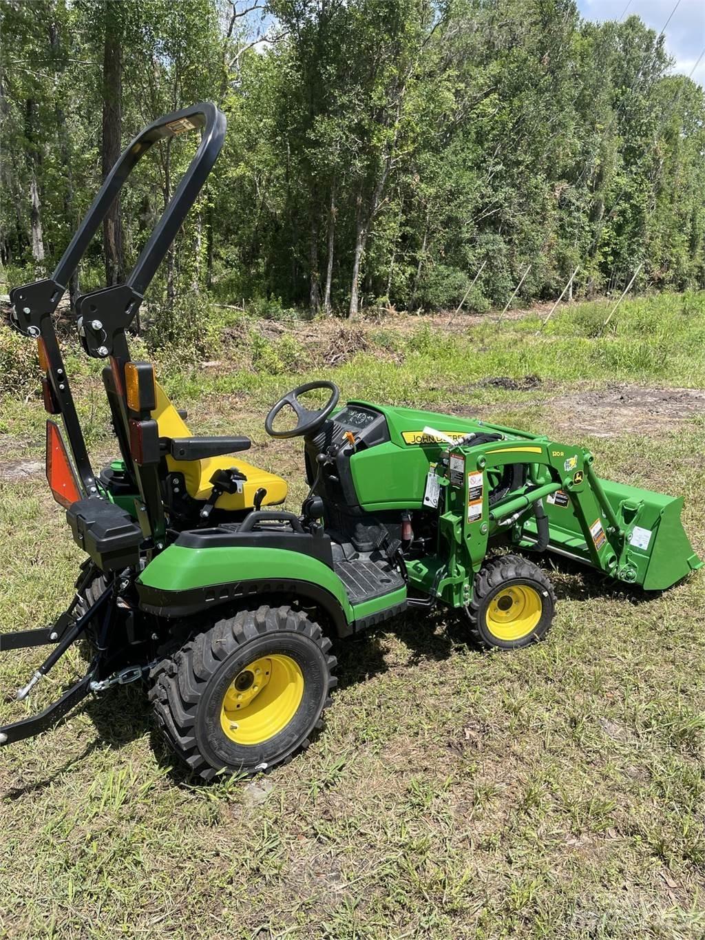 John Deere 1025R جرارات مدمجة