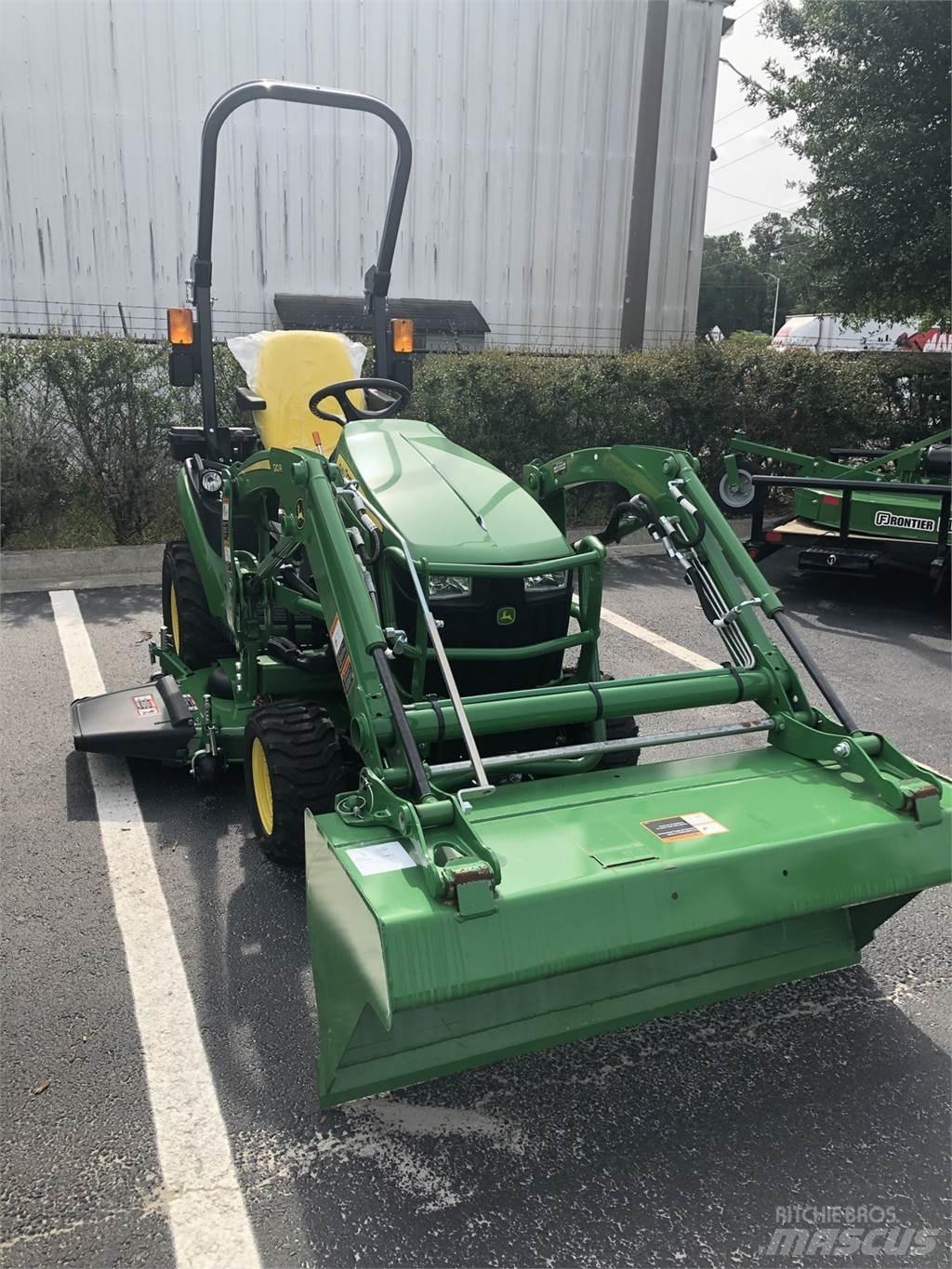 John Deere 1025R جرارات مدمجة