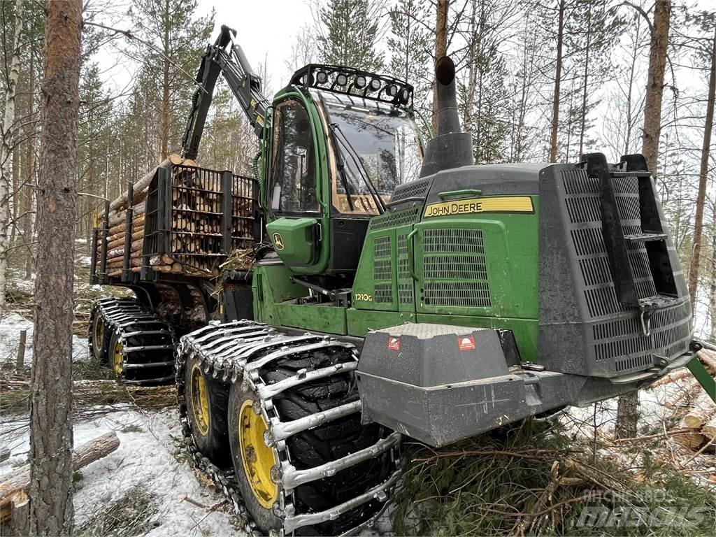 John Deere 1210G شاحنات