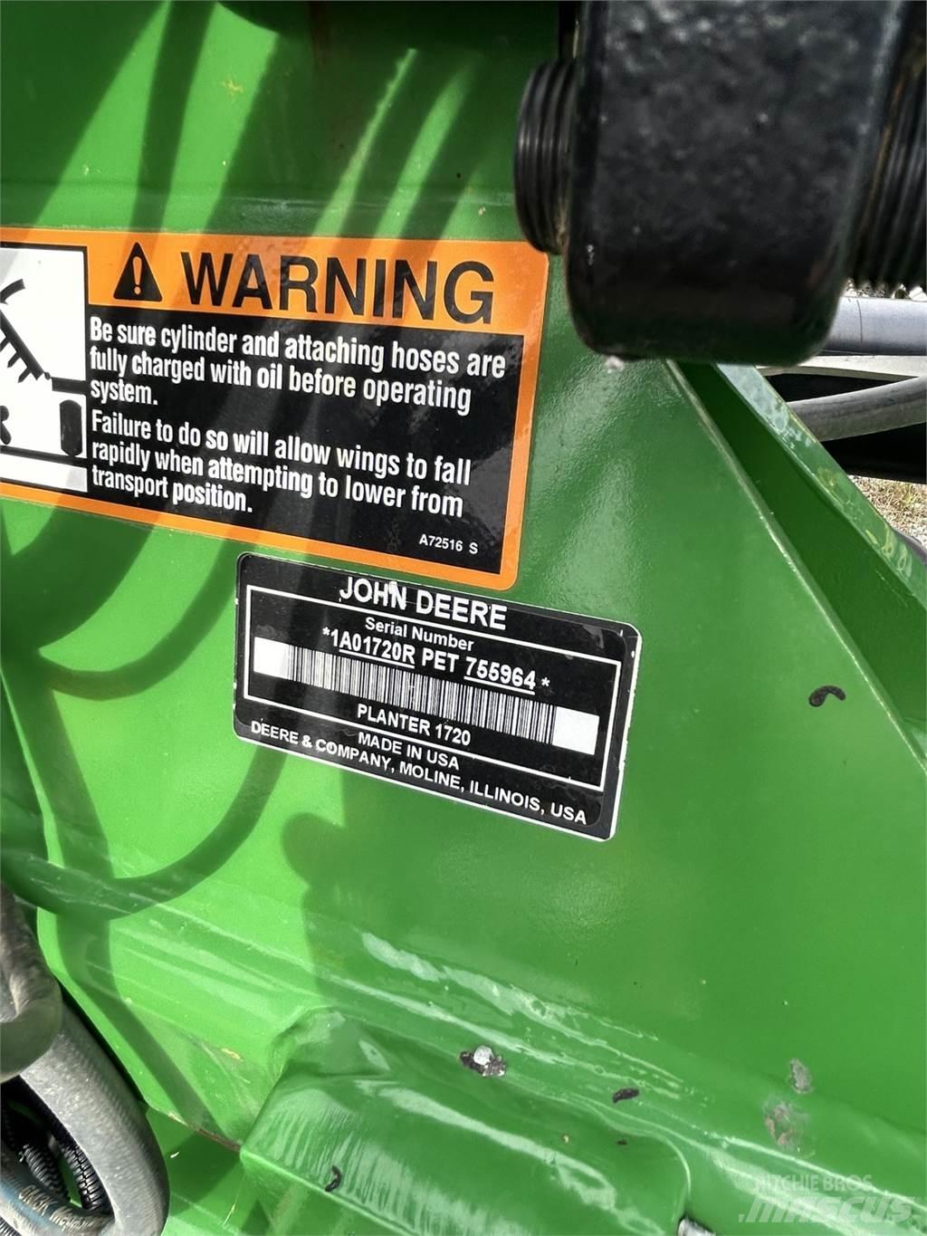 John Deere 1720 معدات بذر