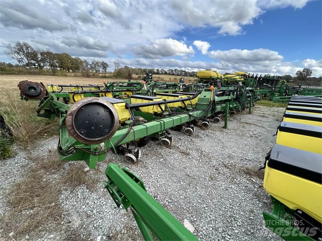 John Deere 1720 معدات بذر