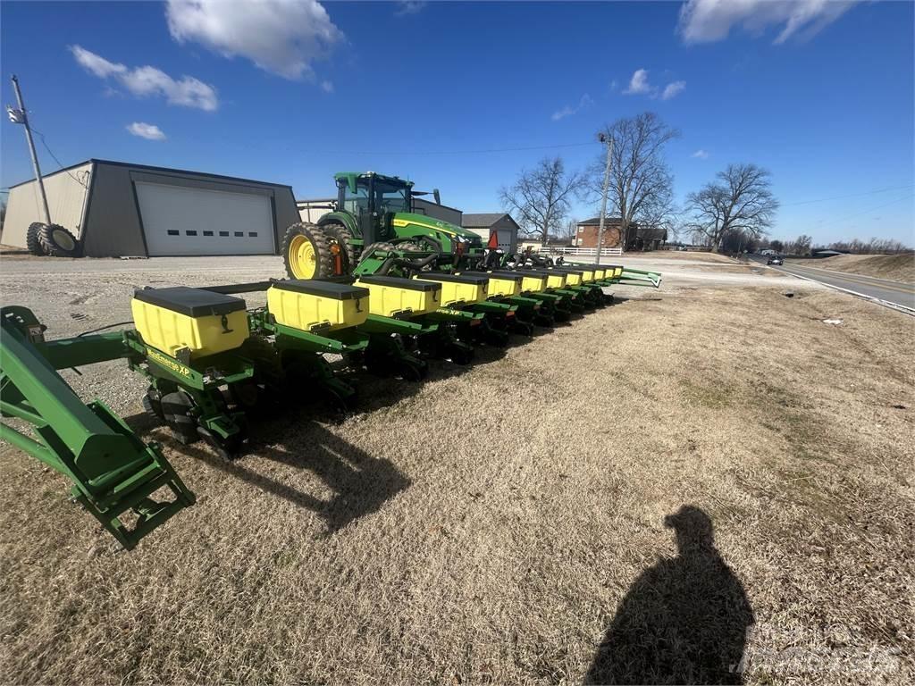 John Deere 1720 معدات بذر