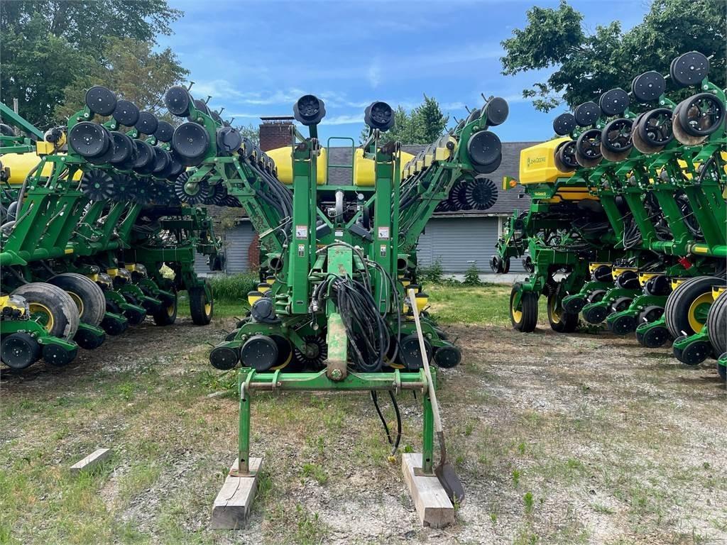 John Deere 1790 معدات بذر